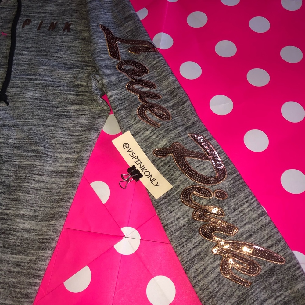 ‼️Sold out‼️VS PINK BLING PERFECT FULL-ZIP /Size M - Picture 3 of 6